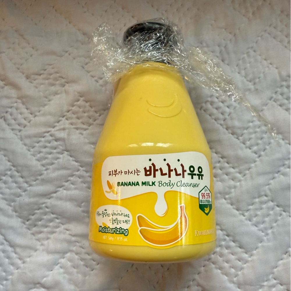 KWAILNARA Banana Milk Body Cleanser Wash Korean Body Wash NEW *read